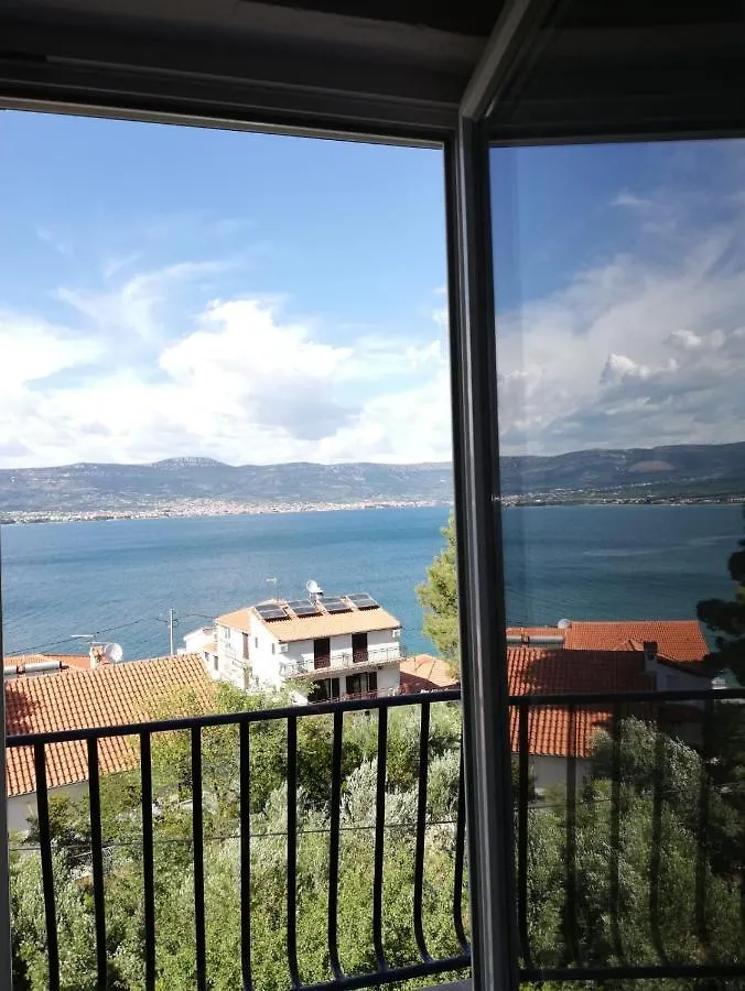 Apartment Aida Trogir