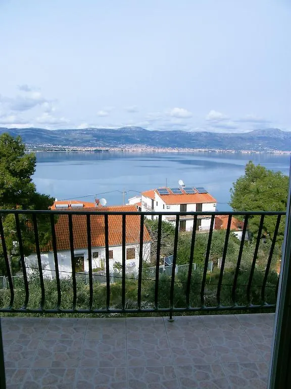 Apartment Aida Trogir